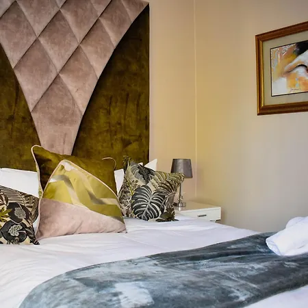 Hotel Serene Guest Manor Johannesburg Exterior foto